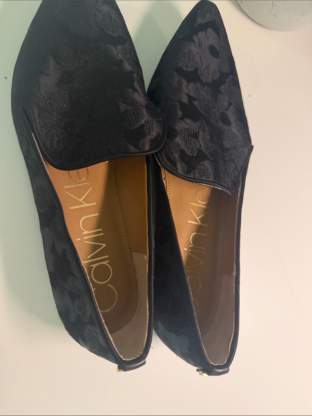 Calvin Klein Women's Black Floral Jacquard Pointed Flats